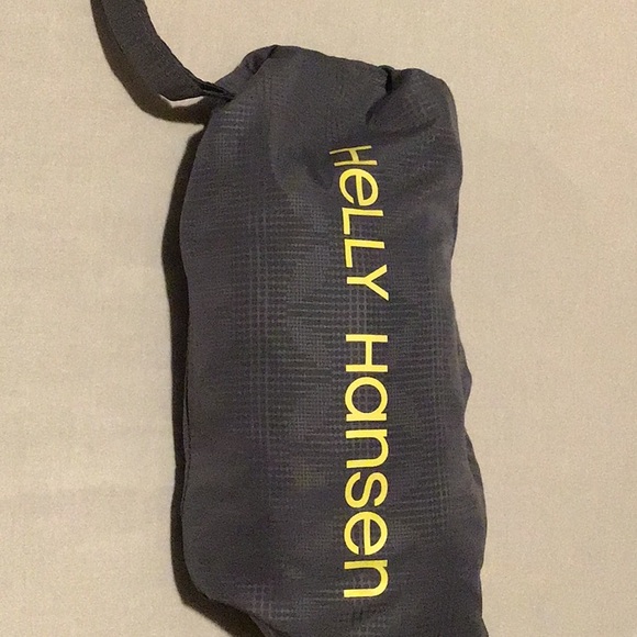 Helly Hansen running jacket. - Picture 2 of 8